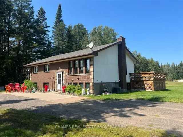 Country Living Bungalow on 25 Acres with Workshop and Apartment