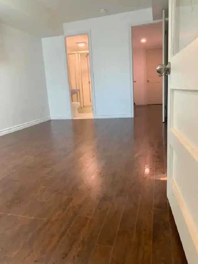 2 1/2 Updated Apartment for Rent Near Angrignon Park
