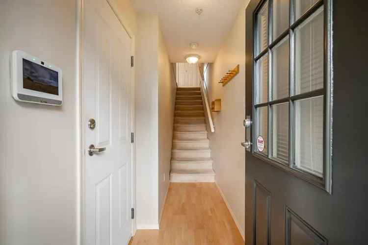 Townhouse For Sale in City of Langley, British Columbia