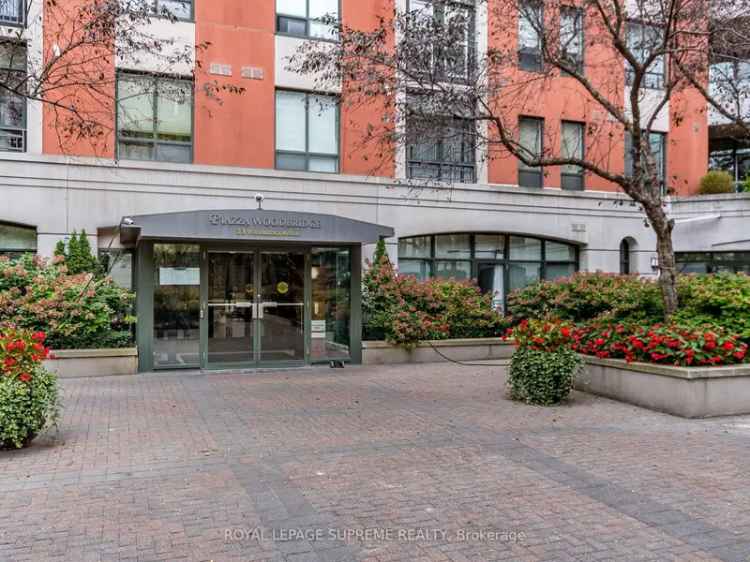 Stylish Piazza Woodbridge Condo 2 Beds 2 Baths Parking Locker