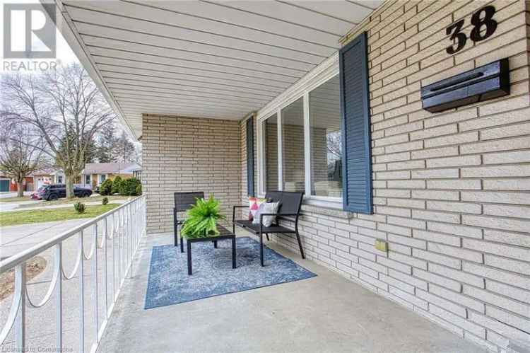 Beautiful Hamilton Home with Private Backyard and Modern Amenities