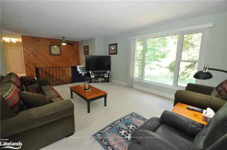 House For Sale in Huntsville, Ontario