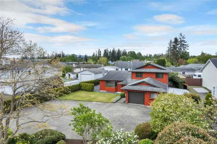 Ocean View Home in Willow Point Campbell River