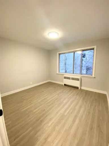 Apartment For Rent in 1113, Second Street West, Cornwall, Ontario