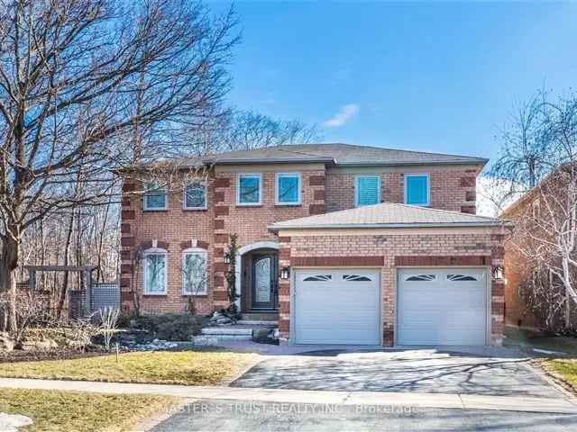 Luxurious 5 Bedroom Home 3850 Sqft  Ravine Lot Near Abbey Park High School