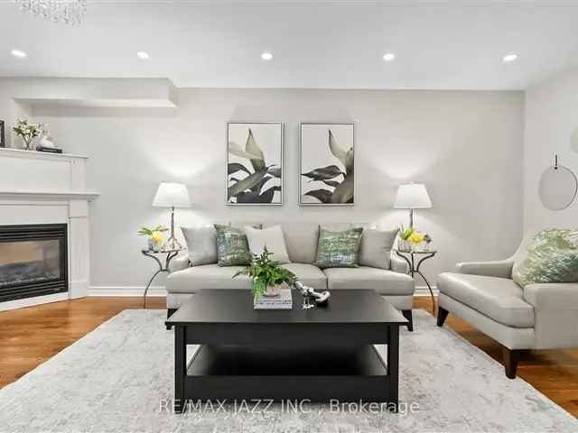 Freehold Townhome 3 Beds 2 Baths 2000 Sq Ft Finished Basement