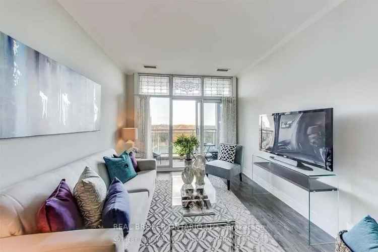 Leaside 1-Bedroom Condo: Spacious & Modern Gem