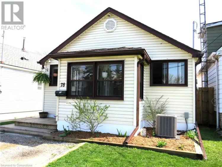 Immaculate Bungalow Move In Ready