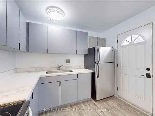 Cozy Oshawa Semi-Detached Home Updated Kitchen and Baths