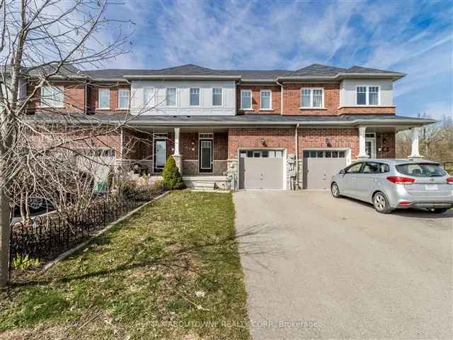 Townhouse For Sale in Niagara Falls, Ontario