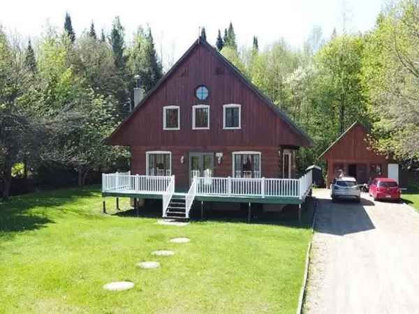 6 Bedroom 2 Bathroom House For Sale Large Lot Laurentides