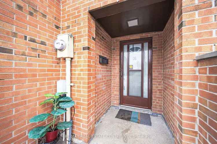 Buy Townhouse in Brampton with Modern Updates and Open Concept Design