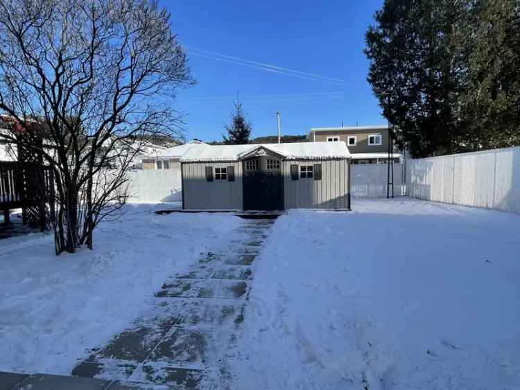 Duplex for sale, 526-528, Rue Joffre, La Tuque - Proprio Direct