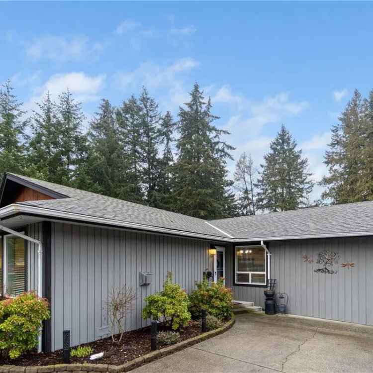 Nanaimo Single Level Home 3 Beds 2 Baths New Roof