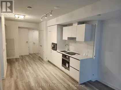 1 room apartment of 369 m² in Toronto