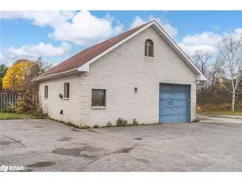 For Sale Bungalow in Barrie with In-law Suite and Development Potential