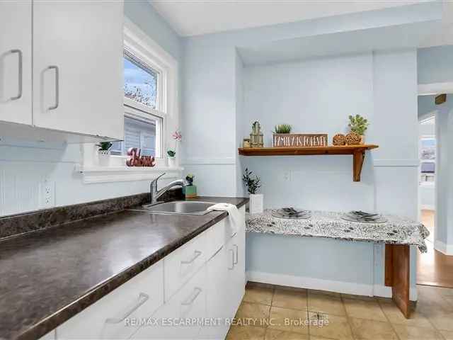 Charming Port Dalhousie Bungalow - 2 Bed, 2 Bath