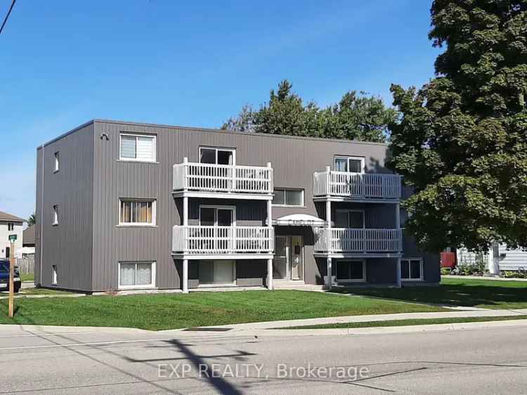 Buy apartment building in Jarvis with six units and great investment potential