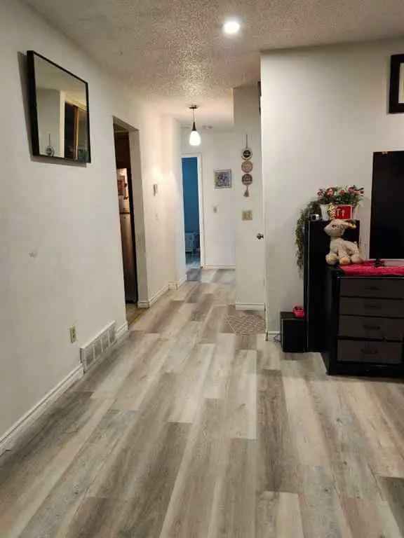 House For Rent in Calgary, Alberta