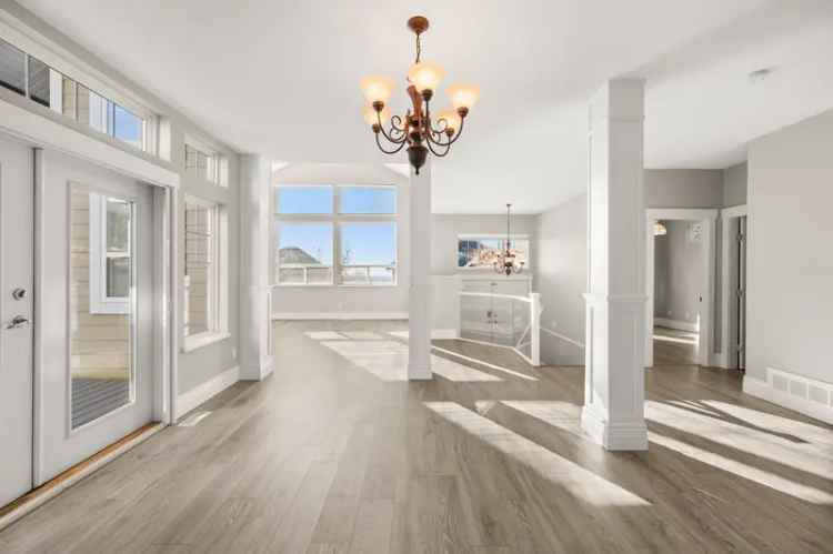 Heritage Woods Family Home 3 Beds 3 Car Garage R2962746