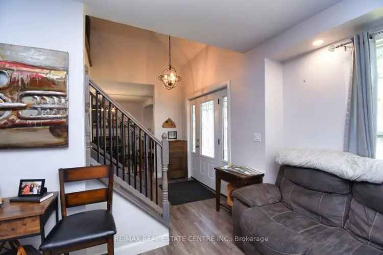 Custom Country Home with Detached Garage Near Waterford