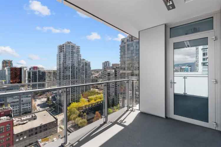 Yaletown Luxury Condo: 2 Bed 2 Bath with Stunning Views