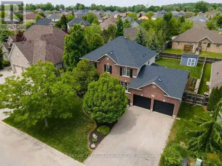 Georgian Style Home with Gourmet Kitchen and Modern Upgrades