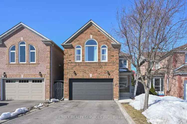 House For Sale in 41, Buttercup Lane, Brampton, Ontario