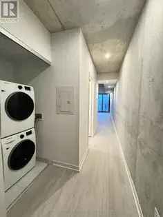 1 room apartment of 329 m² in Toronto