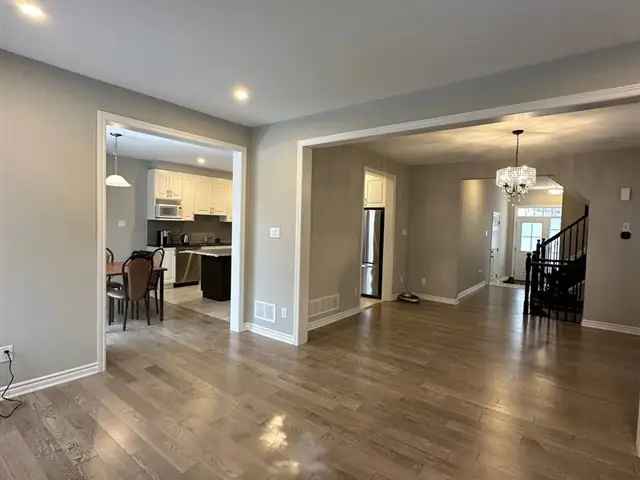 Elegant 4-Bedroom Home For Rent in Ottawa