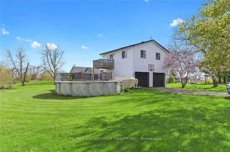 6 Bedroom Character Home with Pool on 1 Acre