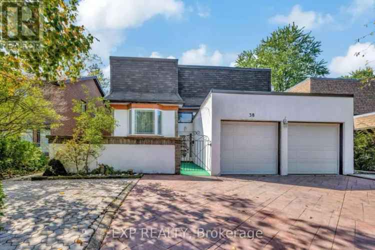 Luxury Family Home in A Y Jackson School District