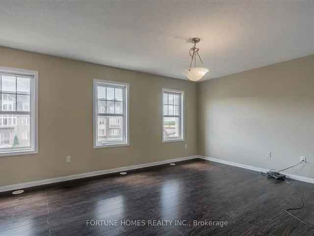 4 Bedroom Freehold Townhouse in Mount Pleasant Village Brampton