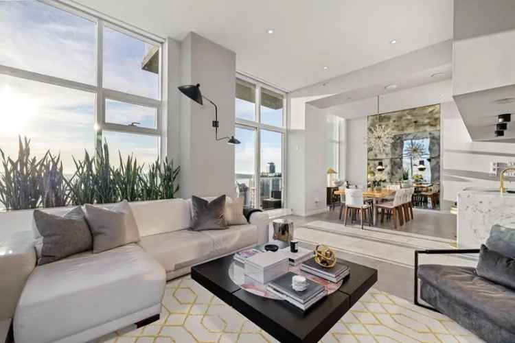 Condo For Sale in Vancouver, British Columbia