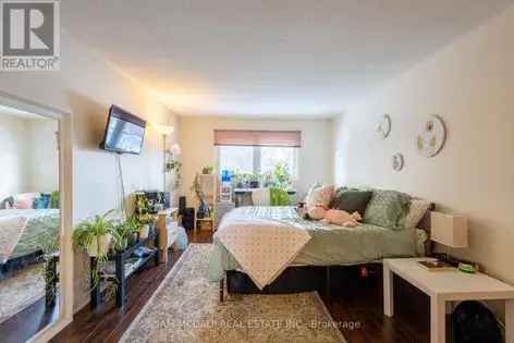 Lease 3 Rooms Apartment in Mississauga with Spacious Features