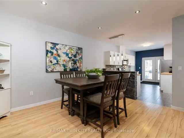 House For Sale in Hamilton, Ontario