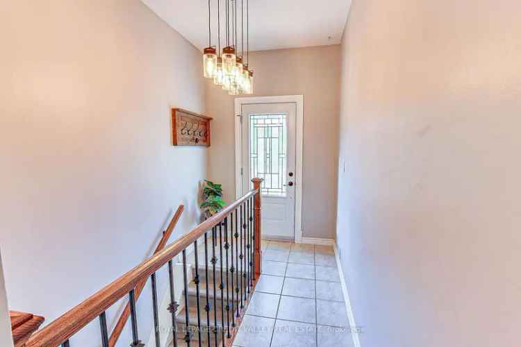 House For Sale in Waterford, Ontario