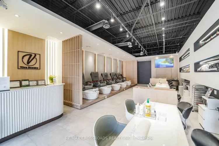 Commercial For Sale in Richmond Hill, Ontario