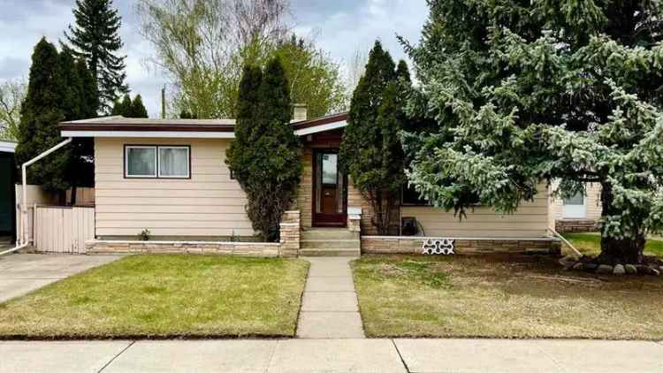 Southside Bungalow Near Agnes Davidson School