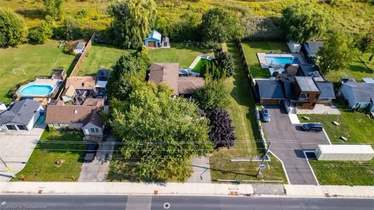 House For Sale in Hamilton, Ontario