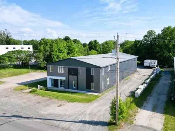 Commercial Building For Sale 8405 sq ft Warehouse Office Space