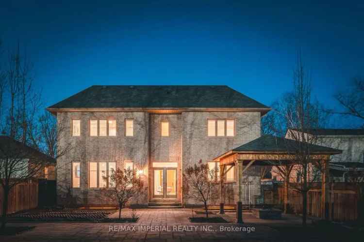 House For Sale in 418, Queen Mary Drive, Oakville, Ontario