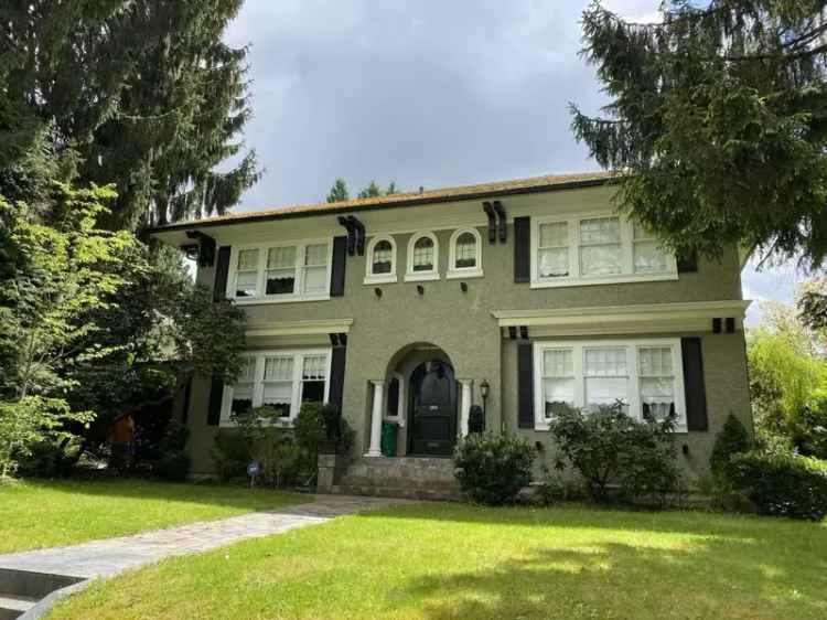 Shaughnessy House for Sale: 4000 sq ft, 5 Beds, Huge Lot, Pool