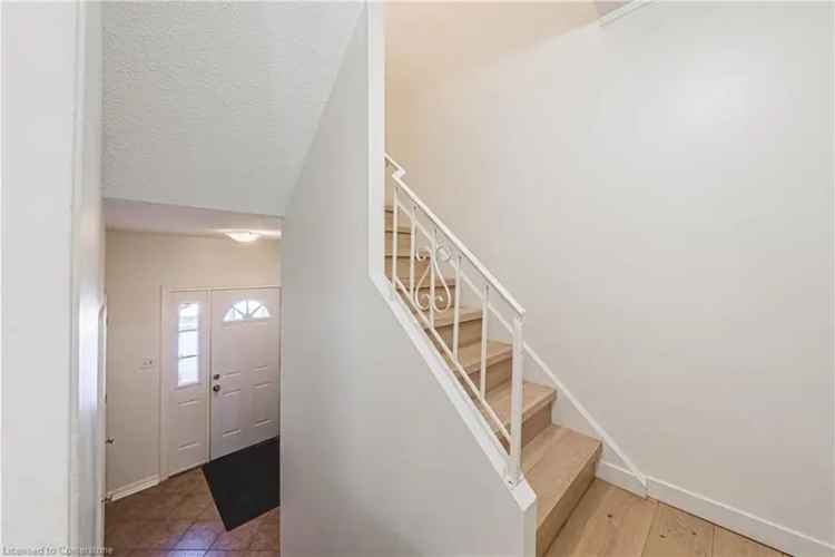 3 Bed 1.5 Bath Townhome in Greenhill Family-Friendly Community