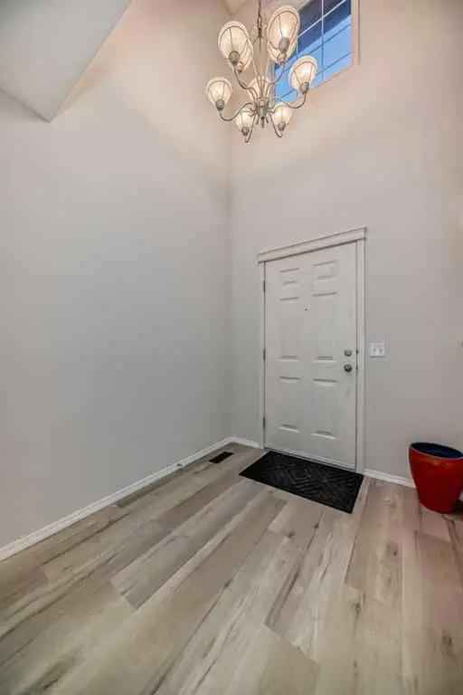 House For Rent in Calgary, Alberta