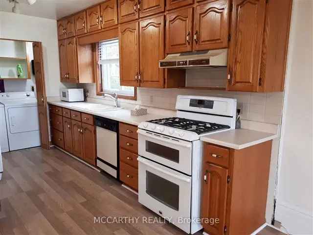 House For Sale in Toronto, Ontario