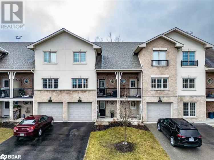 Stylish Home Near Schools and Shopping