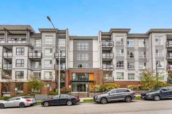 Bright 2 Bed 2 Bath Corner Unit Near Skytrain