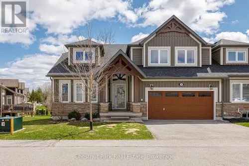 Collingwood 5-Bedroom Townhouse Golf Course Living