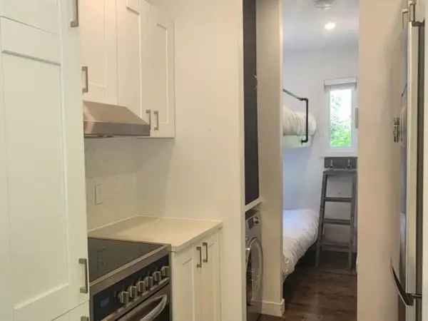 Mobile Home for Sale Fully Furnished 39x10 Year Round